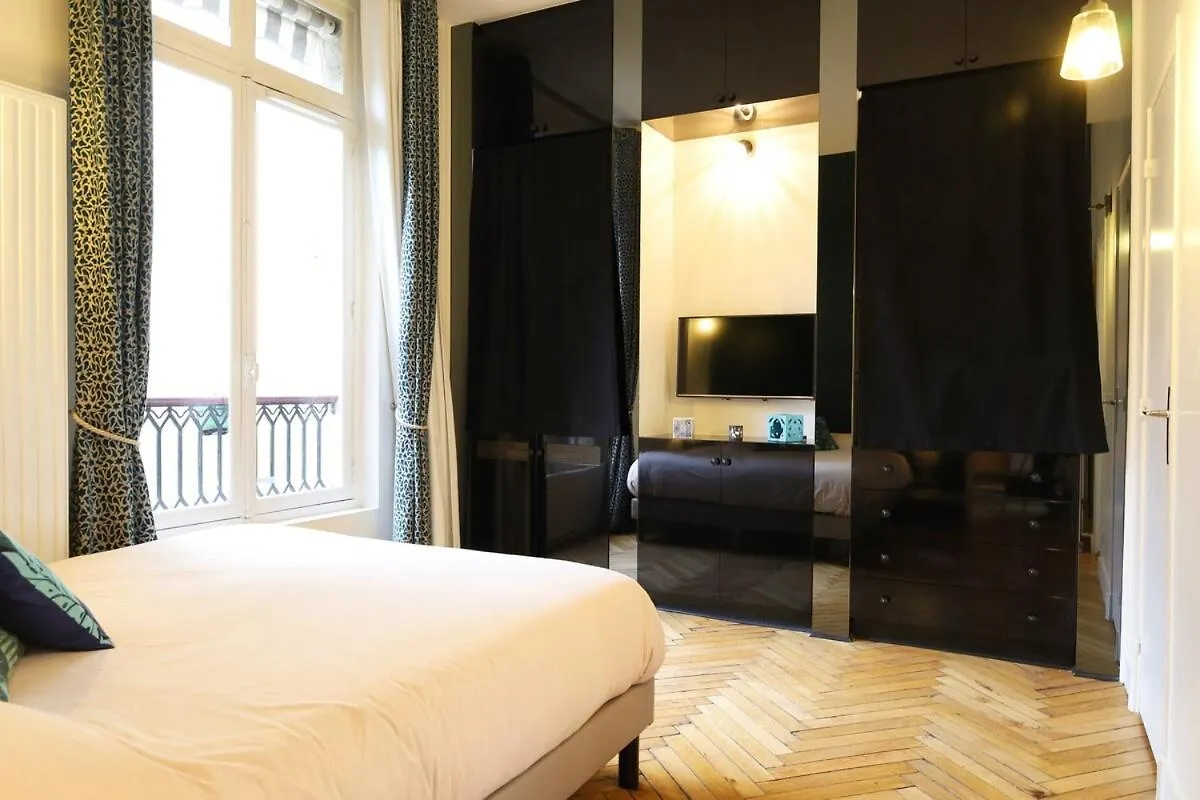 St Georges Proche Opera Et La Basilique Sacree Apartment Paris France