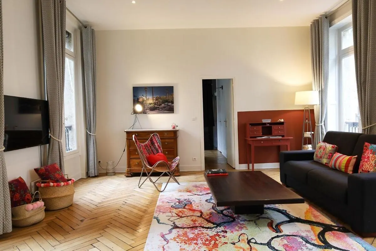 St Georges Proche Opera Et La Basilique Sacree Apartment Paris