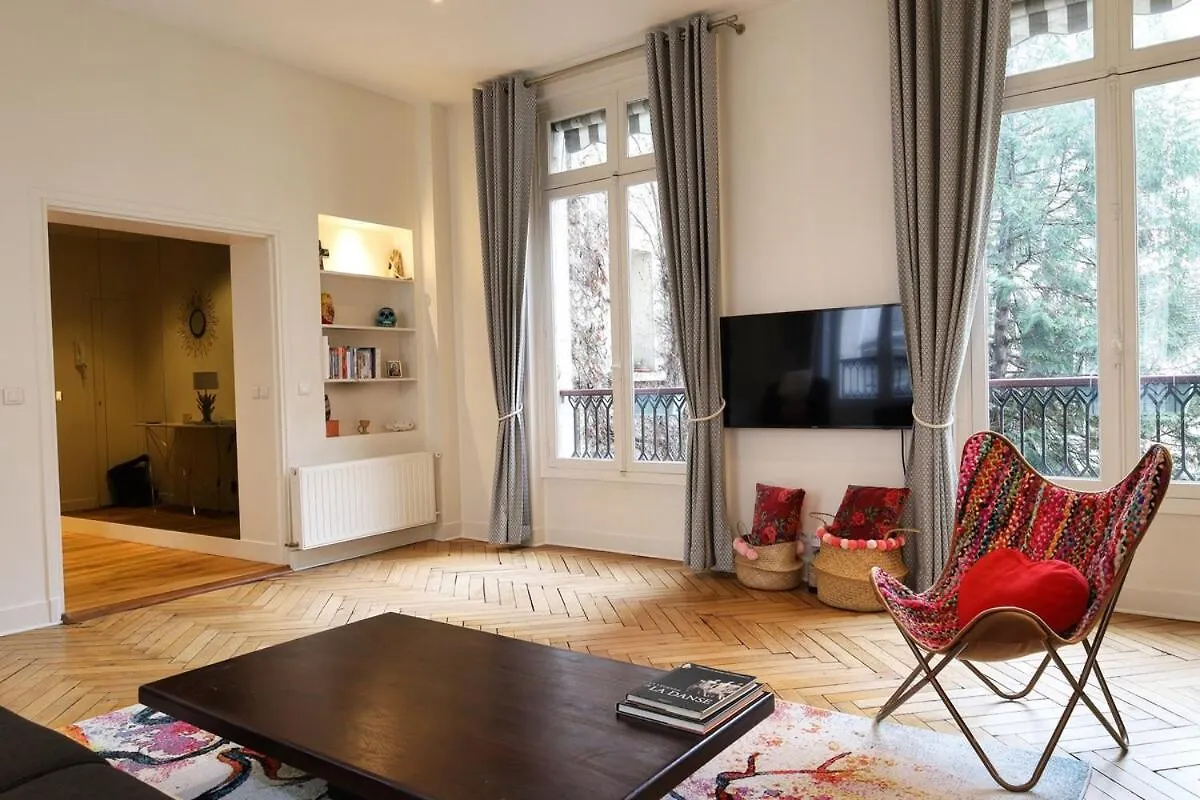 St Georges Proche Opera Et La Basilique Sacree Apartment Paris