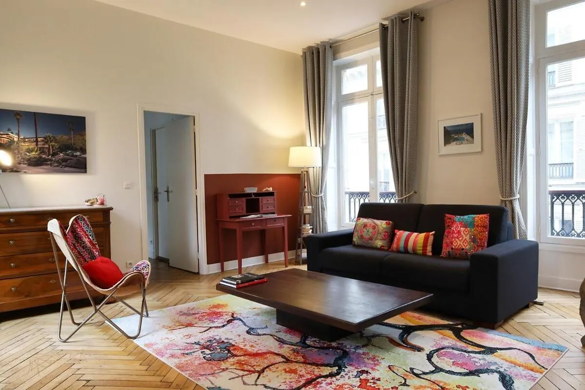 St Georges Proche Opera Et La Basilique Sacree Apartment Paris 0*,